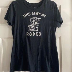 Women’s short sleeve round neck top